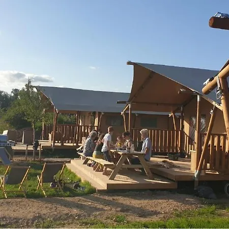 De Hazelaarshof Luxe Glampingtent Bij Natuurgebied De Millingerwaard *