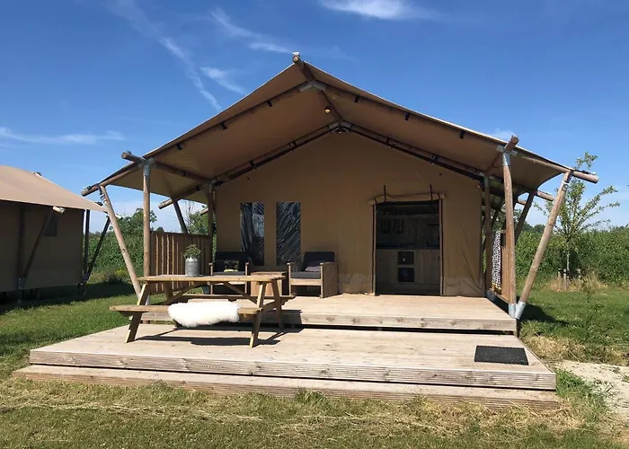 De Hazelaarshof Luxe Glampingtent Bij Natuurgebied De Millingerwaard * Kekerdom