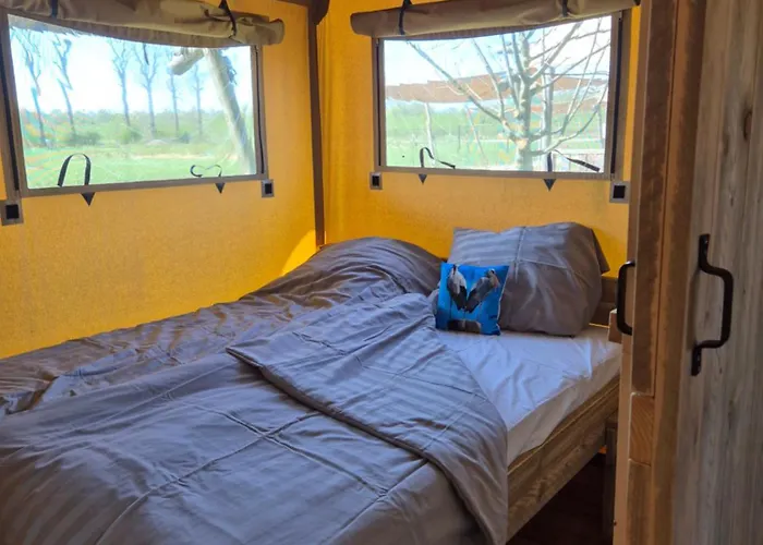 De Hazelaarshof Luxe Glampingtent Bij Natuurgebied De Millingerwaard Luxe tent *