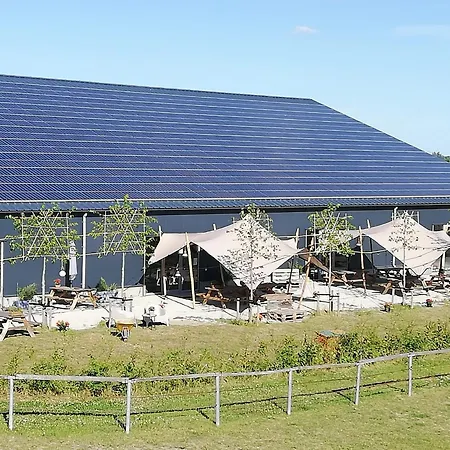 De Hazelaarshof Luxe Glampingtent Bij Natuurgebied De Millingerwaard Lyxtält Kekerdom