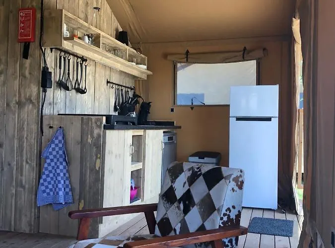 Lyxtält De Hazelaarshof Luxe Glampingtent Bij Natuurgebied De Millingerwaard *